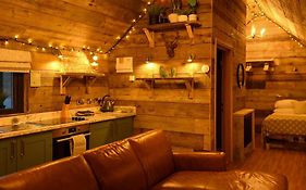 Foxes Den